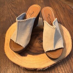 Tan Wedge Shoes with Contoured Footbed and Open Toe